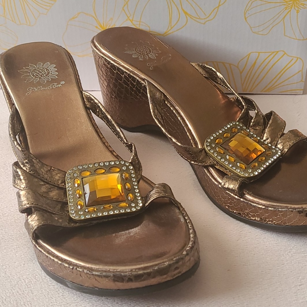 Yellow Box wedge Shoes